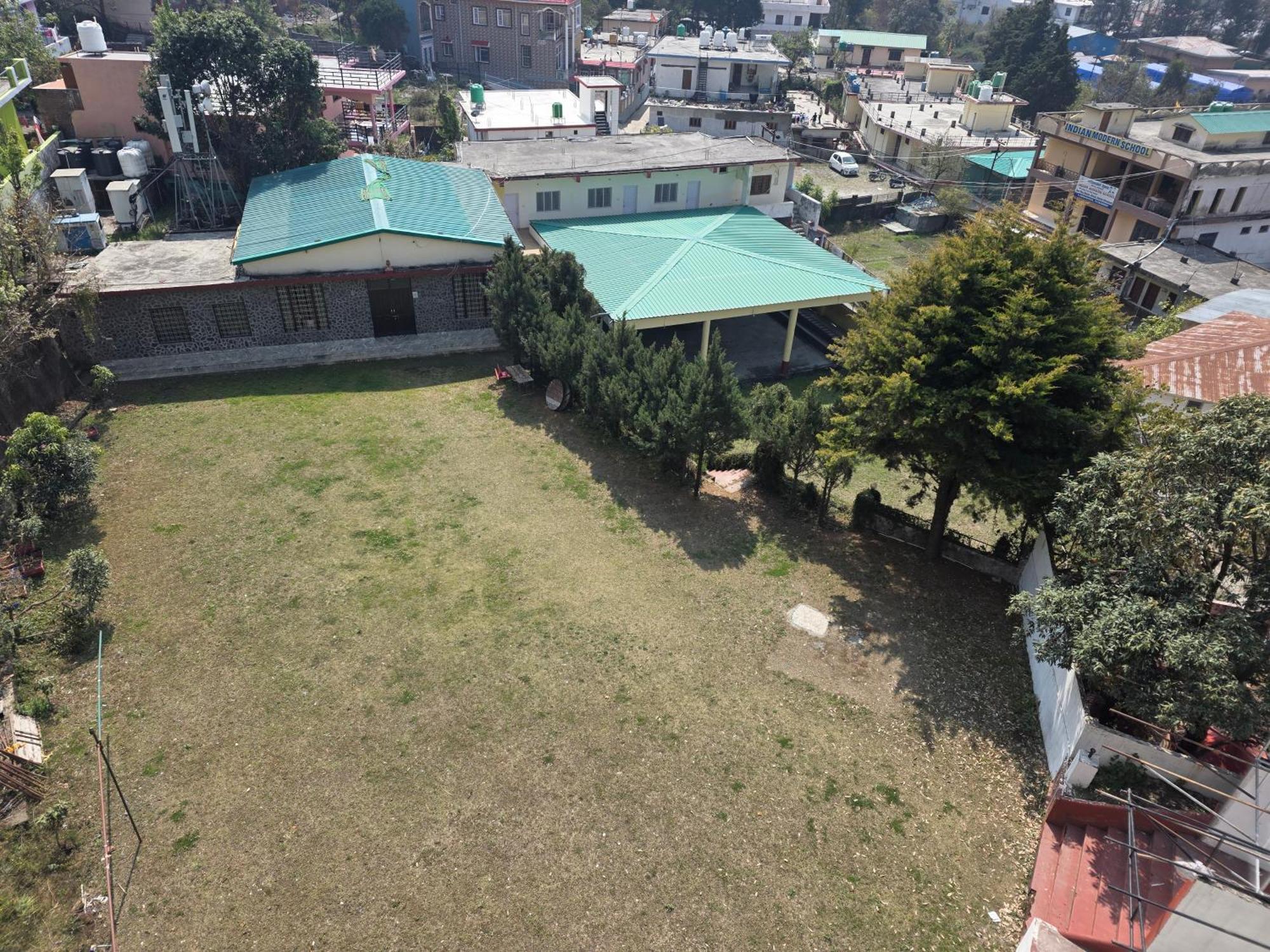 Siddhi Vinayak Hotel And Banquet Bhimtal Bagian luar foto